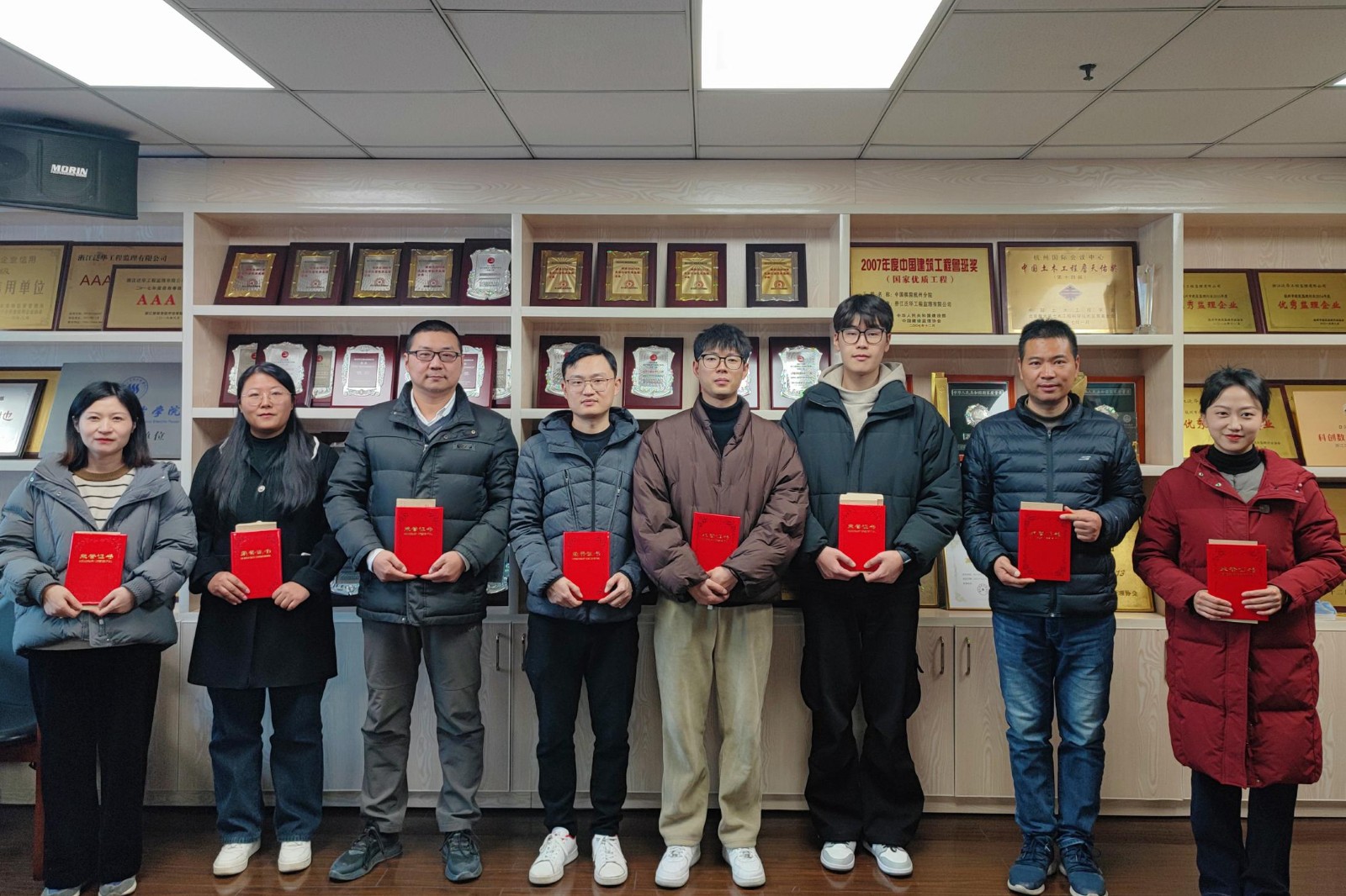 1712475648995069.jpg 1712475648995069.jpg